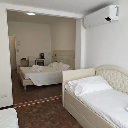 Rio Hotel